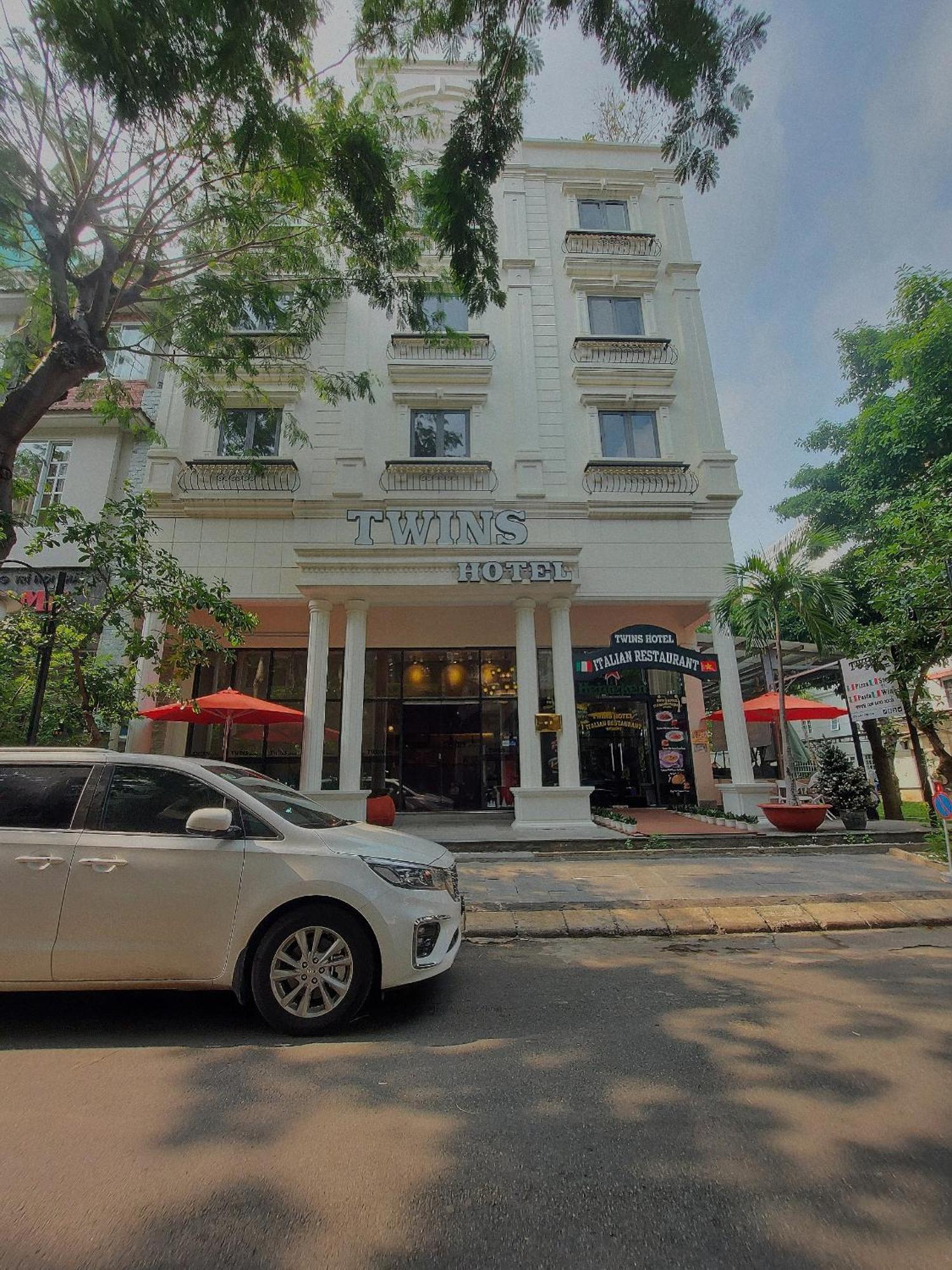 Twins Hotel Хошимин Экстерьер фото