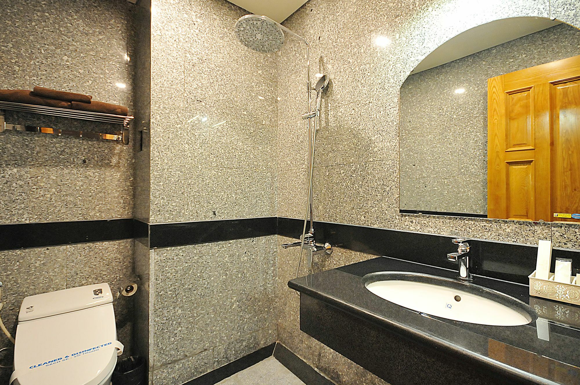Twins Hotel Хошимин Экстерьер фото